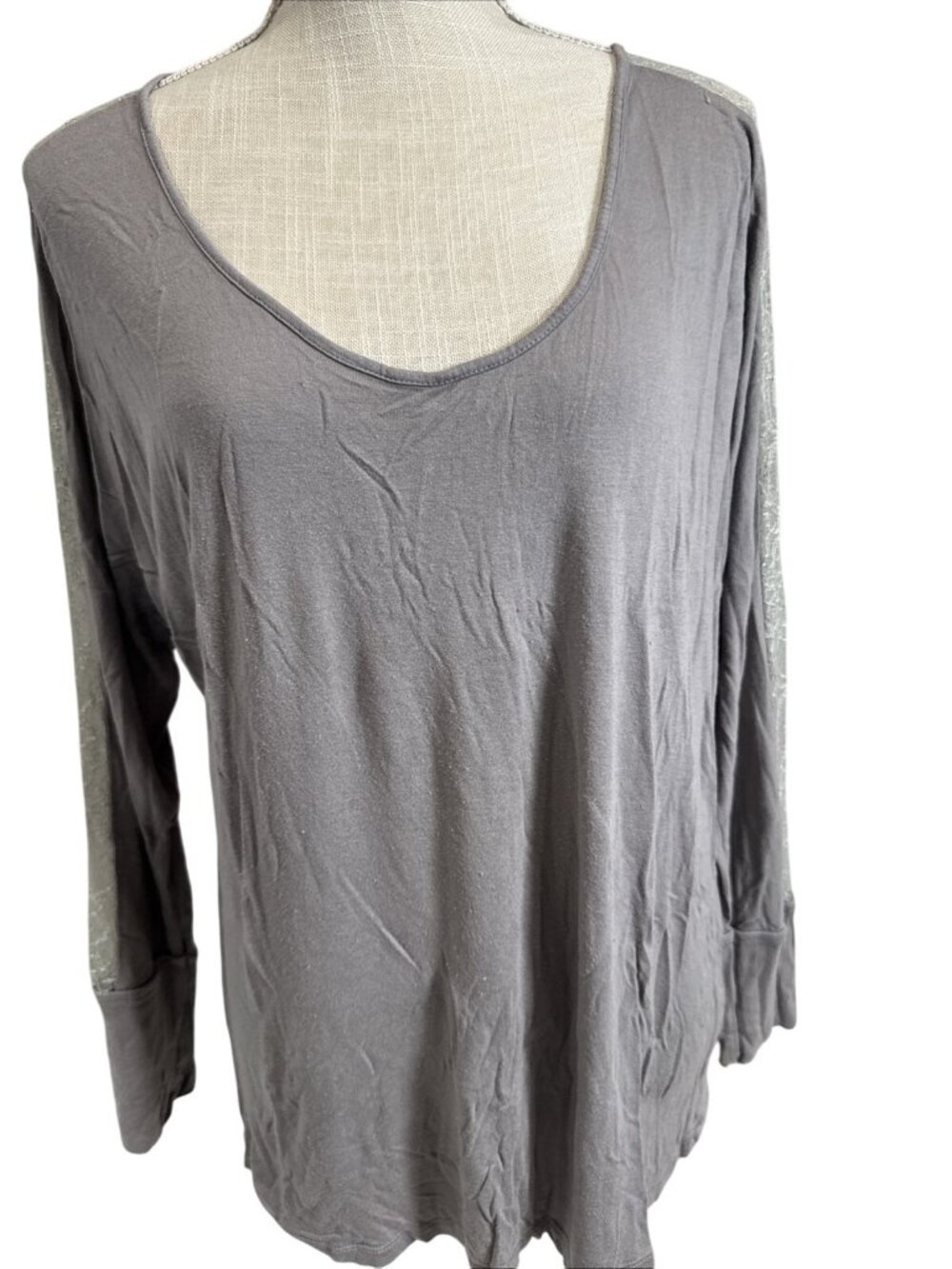 New York & Co. Streetwear Gray Top With Lace Detail XL